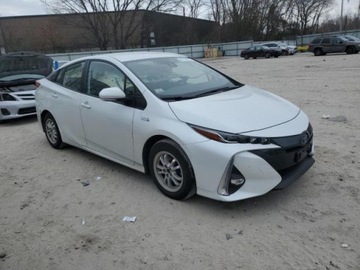 Toyota Prius IV Hatchback Plug-in 1.8 Hybrid Plug-in 122KM 2021 Toyota Prius 2021 TOYOTA PRIUS PRIME LE 1.8 Hybryda 121KM, zdjęcie 4