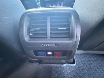 Volkswagen Touran III 1.6 TDI 115KM 2018 Volkswagen Touran RATY 1.6 TDI 7 osobowy Klimatronic Navi Zarej w PL Gwara, zdjęcie 16