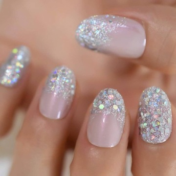 БЛЕСКИ КОНФЕТТИ ДЛЯ НОГТЕЙ НА ЛИЦЕ СЕРЕБРЯНЫЙ ГОЛО