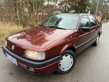 Volkswagen Passat B3 Sedan 2.0 115KM 1990 Volkswagen Passat Volkswagen Passat B3 Automat Sedan Welur Bordo Super Sta