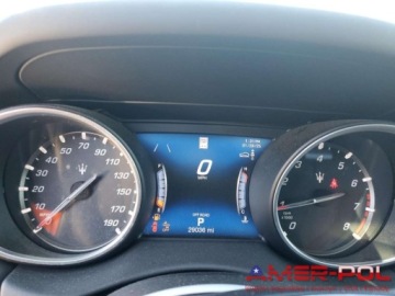 Maserati Levante 2018 Maserati Levante _Q4_4x4_3.0 L_345 km_2018r 3.0 Benzyna 345KM, zdjęcie 10