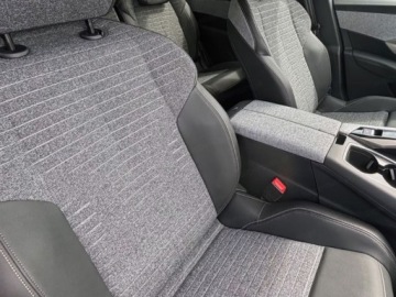 Peugeot 5008 III 2026 Od ręki - Business 1.2 PureTech e-DCS6 mHEV 145KM / relingi dachowe, zdjęcie 7