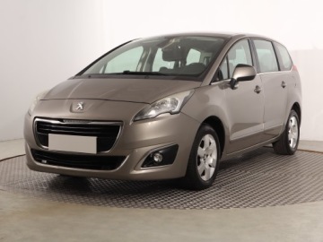 Peugeot 5008 I Minivan Facelifting 1.6 BlueHDi 120KM 2015 Peugeot 5008 1.6 BlueHDi, 7 miejsc, Klima, zdjęcie 1