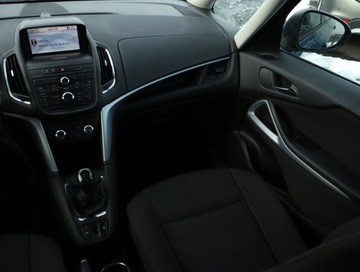 Opel Zafira C Tourer 1.6 CDTI ECOTEC 136KM 2013 Opel Zafira Tourer 1.6 CDTI, Navi, Klima, zdjęcie 7