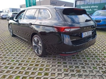 Skoda Superb IV 2024 Skoda Superb Masaz fotela, wentylacja, aktywny tempomat, 1.5 Hybryda 150KM, zdjęcie 3