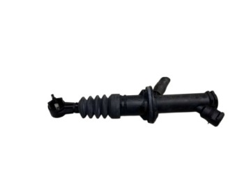 Pumpe der Kupplung CLIO III 1.5 DCI 8200436137