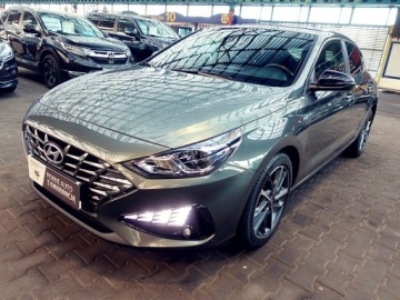 Hyundai i30 III Hatchback Facelifting 1.5 T-GDI 48V 160KM 2022 Hyundai i30 FASTBACK AUTOMAT 1WŁ Kraj Bezwyp F23%, zdjęcie 7