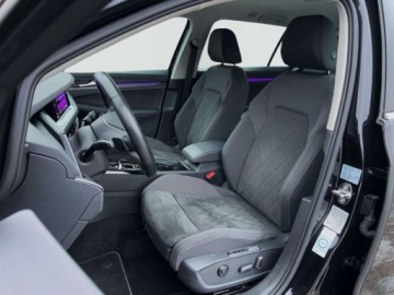 Volkswagen Golf VIII Variant 2.0 TDI 150KM 2022 Volkswagen Golf 2.0TDI 150KM Style DSG SerwisASO Acc Keyless Virtual Led F, zdjęcie 8