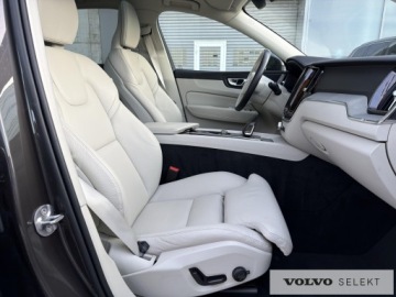 Volvo XC60 II 2023 Volvo XC 60 XC60 B5 B AWD Plus Bright aut, Pakiet, zdjęcie 12