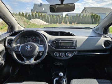 Toyota Yaris III Hatchback 5d Facelifting 1.0 VVT-i 69KM 2015 Toyota Yaris III FL 1.0 69KM - Klima - Polski Salon - Bardzo dobry stan, zdjęcie 10