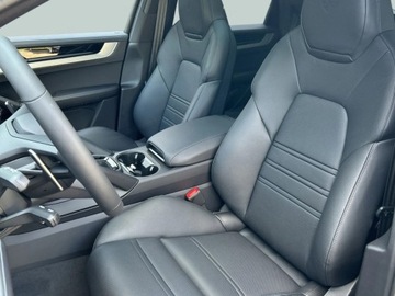 Porsche Cayenne III SUV Plug-In Facelifting 3.0 470KM 2024 Porsche Cayenne 3.0 Coupe E-Hybrid (470KM) | Skrętna tylna oś, zdjęcie 4