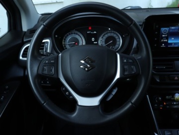 Suzuki SX4 II 2023 Suzuki SX4 S-Cross 1.4 BoosterJet, Salon Polska, zdjęcie 17