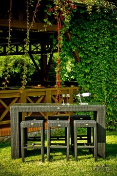 Эксклюзивная садовая барная мебель GENIALE из техноротанга для патио-террасы