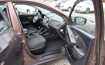 Hyundai ix35 SUV 1.6 GDI 135KM 2013 Hyundai ix35 Grzane fotele, Tempomat, Czujniki parkowania , Niski Przebieg., zdjęcie 10