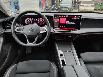 Volkswagen Passat B8 Variant Facelifting 2.0 TDI SCR 150KM 2025 Volkswagen Passat Business 2.0 TDI 150KM DSG, FV 2, zdjęcie 13