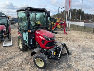 YANMAR SA424Q mini ciągnik 4x4 z kabiną i przednim TUZ - demo