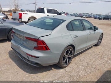 Volvo 2024 Volvo S60 2024r, Plus Dark, 2.0L 2.0 Benzyna 250KM, zdjęcie 6