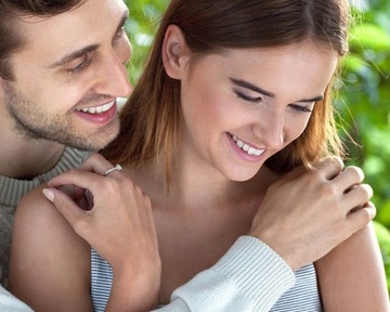 ЗОЛОТОЕ КОЛЬЦО 585 ПРОБЫ С БРИЛЛИАНТОМ 0,06 карата высота 24 часа