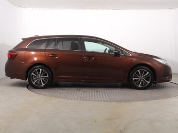 Toyota Avensis III Wagon Facelifting 2015 1.6 D-4D 112KM 2015 Toyota Avensis 1.6 D-4D, Salon Polska, VAT 23%, zdjęcie 5