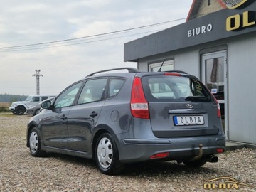 Hyundai i30 I CW Facelifting 1.4 DOHC 109KM 2010 Hyundai i30 Hak Usb iPOD Aux Mp3 1.4 Benzyna 109KM, zdjęcie 8