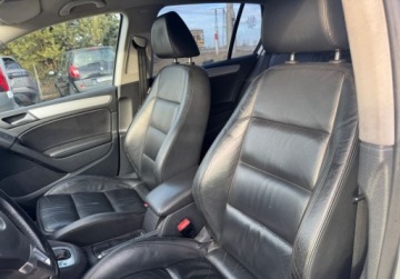 Volkswagen Golf VI Hatchback 5d 2.0 TDI-CR DPF 140KM 2008 Volkswagen Golf Highline 2.0 TDI 140KM DSG 2008r czarna skora navi po opla, zdjęcie 5