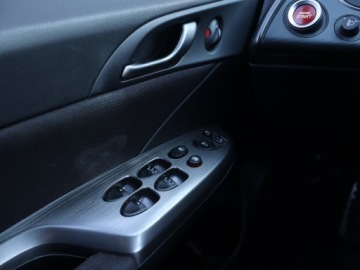 Honda Civic VIII Hatchback 3d 1.8 i-VTEC 140KM 2011 Honda Civic 1.8, Serwis ASO, Skóra, Klima, zdjęcie 19