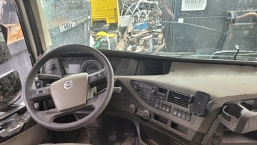 KOMPLETNA KABINA VOLVO FH4 GLOBETROTTER XXL EURO 6 EUROPA