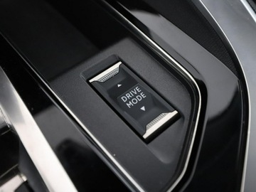 Peugeot 3008 II Plug-In Hybrid Facelifting 1.6 HYBRID4 300KM 2021 Peugeot 3008 FV23% Niski przebieg Historia, zdjęcie 30