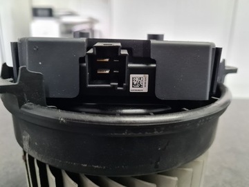 ВОЗДУШНЫЙ ВЕНТИЛЯТОР AUDI A7 4G8 4H1820021B