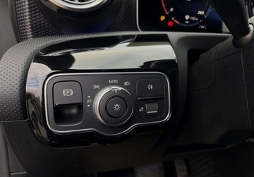 Mercedes Klasa A W177/V177 Hatchback 1.5 180d 116KM 2019 Mercedes-Benz Klasa A 1.5 115.000km VIRTUALAUTOMAT zarejestrowany gwaranc, zdjęcie 32