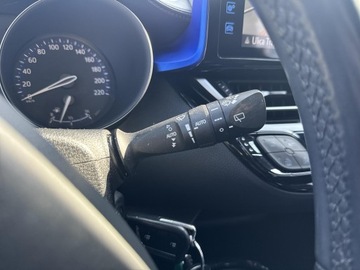 Toyota C-HR I Crossover 1.2L Turbo 116KM 2017 Toyota C-HR 1.2 T Dynamic Toyota C-HR Dynamic+Alca, zdjęcie 17