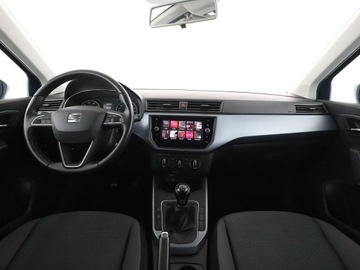 Seat Arona Crossover 1.0 EcoTSI 95KM 2019 Seat Arona navigacja klimatyzacja czujniki, zdjęcie 14