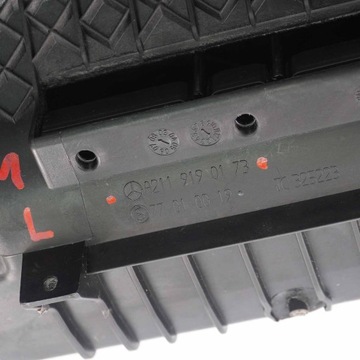 Mercedes W211 CLS W219 Ящик для хранения передний левый A2119190173