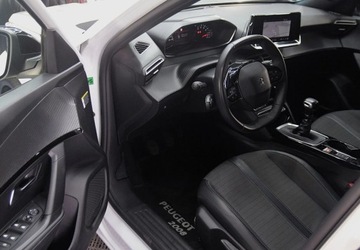 Peugeot 2008 II SUV 1.2 PureTech 100KM 2023 Peugeot 2008 Kamera 360_Nawigacja_Skladane lusterka_ 1.2 Benzyna 101KM, zdjęcie 12