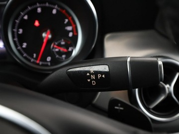 Mercedes GLA I Off-Roader Facelifting 1.6 200 156KM 2019 Mercedes GLA 200 Automat Navi Kamera cofania, zdjęcie 30