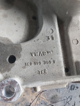 NÁPRAVNICE MOTORU VW GOLF 5 1.6B