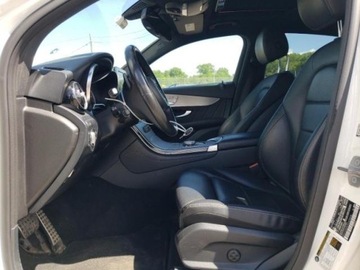 Mercedes GLC C253 2019 Mercedes-Benz GLC 2019 Mercedes-Benz GLC GLC 300 4MATIC Coupe 2.0 Benzyna, zdjęcie 6