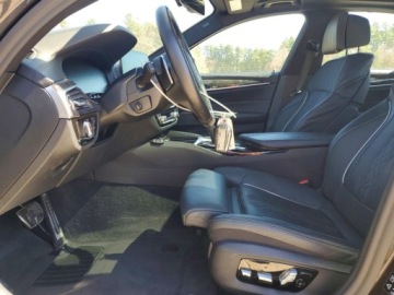 BMW Seria 5 G30-G31 2020 BMW M5 BMW serii 5 M550i xDrive Sedan z 2020 roku , od ubezpieczalni 4.4, zdjęcie 7