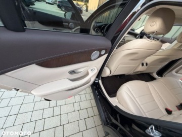 Mercedes GLC C253 2020 Mercedes-Benz GLC Mercedes-Benz GLC 200 4Matic 9G-TRONIC AMG Line Plus 2.0, zdjęcie 25