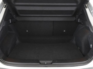 Nissan Qashqai III Crossover 1.3 DIG-T MHEV 140KM 2022 Nissan Qashqai MHEV Automatyczna klimatyzacja, zdjęcie 19