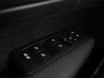 Volvo XC40 Crossover Facelifting 2.0 B3 163KM 2023 Volvo XC 40 FV23 2.0 B4 Core Automat Tempomat, zdjęcie 34