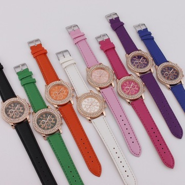 Women Quartz Watch Round Dial Rhinestone Roman Number