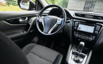 Nissan Qashqai II Crossover 1.2 DIG-T 115KM 2017 Nissan Qashqai 12 DIG-T 115 KM Automat Nawigacja Kamera 360 1.2 Benzyna, zdjęcie 17