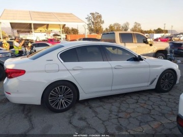 BMW Seria 5 G30-G31 2019 BMW Seria 5 BMW 530E IPERFORMANCE 2.0 Hybryda Plug-in 180KM, zdjęcie 1