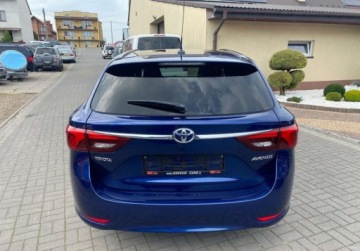 Toyota Avensis III Wagon Facelifting 2015 2.0 D-4D 143KM 2016 Toyota Avensis Toyota Avensis IIIKOMBI 2.0 Diesel 143KM, zdjęcie 4