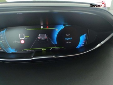 Peugeot 3008 II Plug-In Hybrid Facelifting 1.6 HYBRID 225KM 2021 Peugeot 3008 1.6 HYBRID 225 KM Automat Wersja Road Trip FVAT 23 1.6 225KM, zdjęcie 24