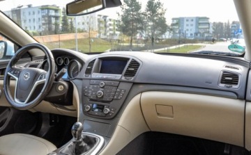 Opel Insignia I Sports Tourer 2.0 Turbo ECOTEC 220KM 2009 Opel Insignia 2,0T (220KM) 164 tys. km Skory 2.0 Benzyna 220KM, zdjęcie 9