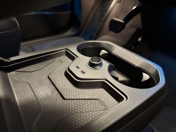 BMW iX SUV 71kWh 326KM 2022 BMW iX BMW Model iX40 M Salon Polska F-ra Vat 23 Elektryczny 326KM, zdjęcie 28