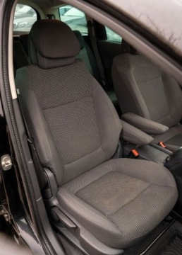 Peugeot 5008 I Minivan Facelifting 2.0 HDi 150KM 2015 Peugeot 5008 Peugeot 5008 I 2.0 BlueHDi 150KM 7-osobowy 2.0 Diesel 150KM, zdjęcie 16