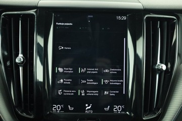 Volvo XC60 II Crossover D5 235KM 2017 Volvo XC60 D5 AWD, Salon Polska, Serwis ASO, zdjęcie 17
